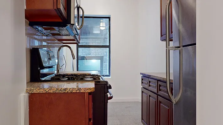 Rented by Bond New York | media 10