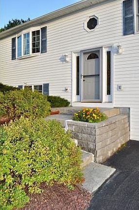 2nd image of 66 Lori Dr