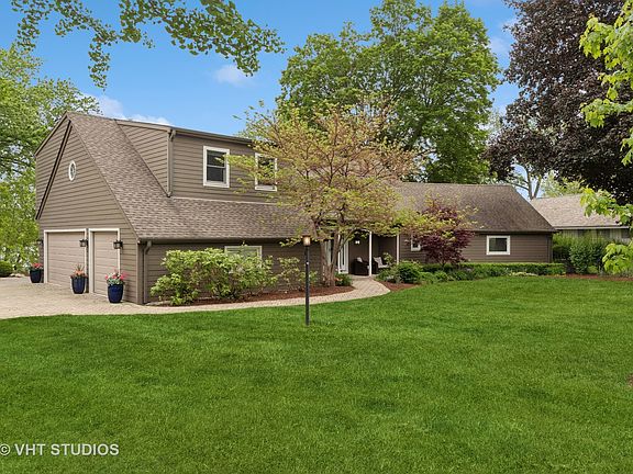 2nd image of 912 Sandstone Dr