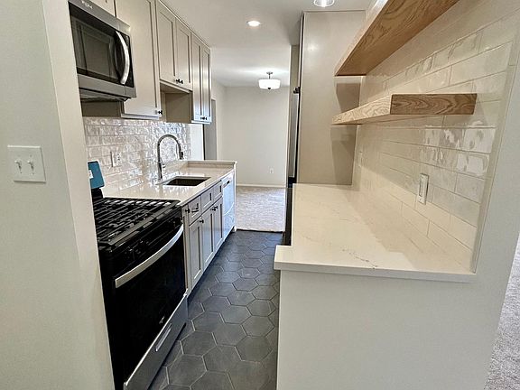 4th image of 100 Church St NW APT 103A