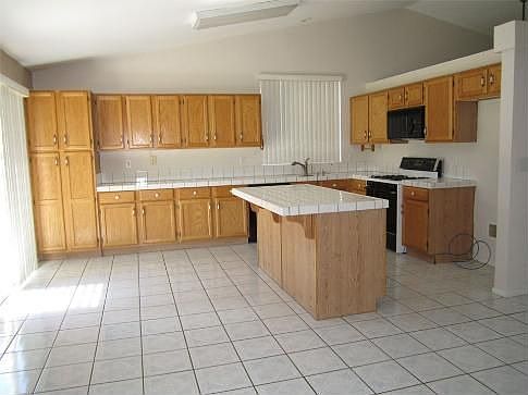 5th image of 3024 E Avenue K4