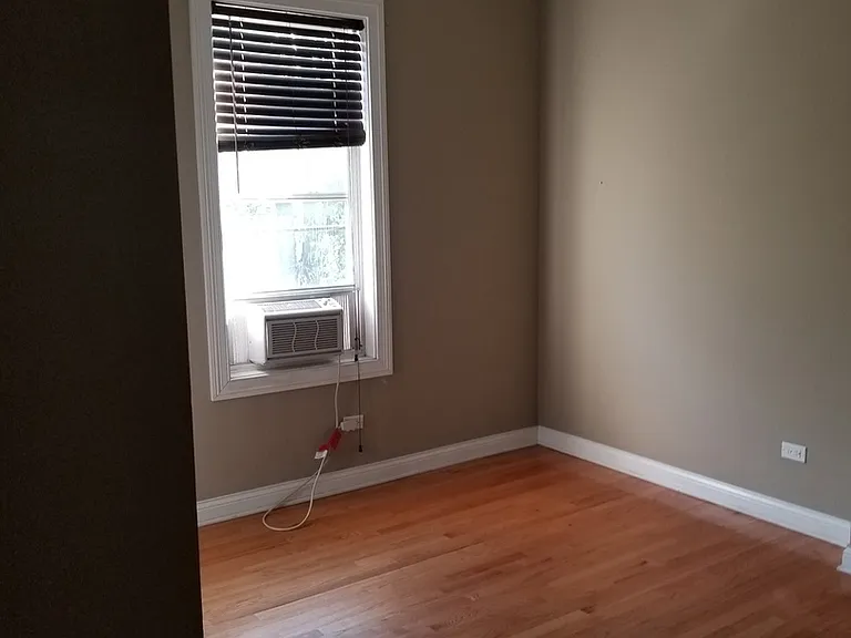 228 N Sacramento Blvd #2 — Photo 4