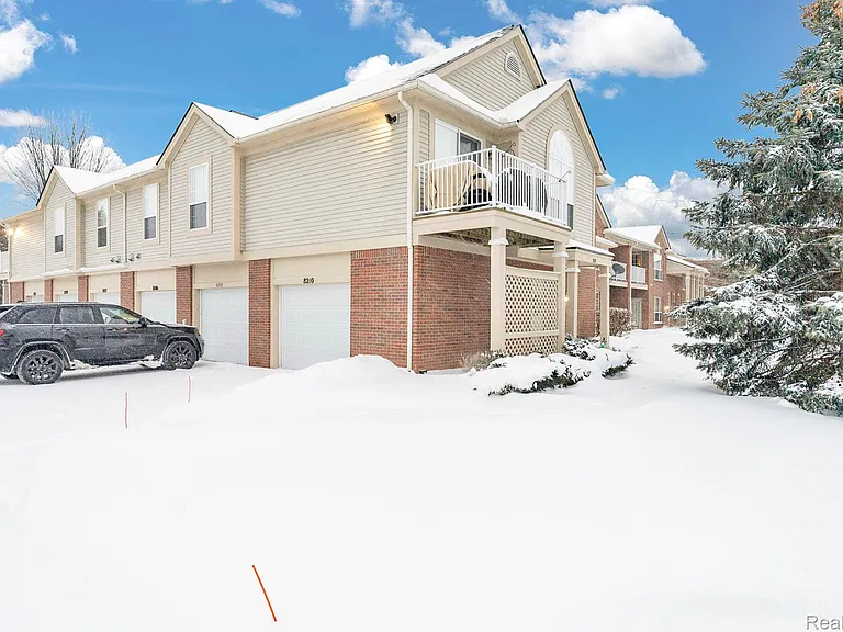 8208 Chesapeake Cir — Photo 3