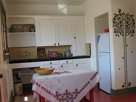 4th image of 624 N Virgil Ave
