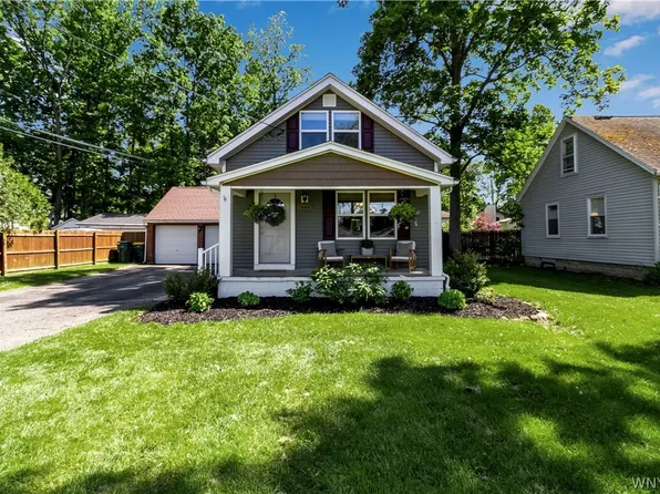 3861 Yale Ave, Hamburg, NY 14075