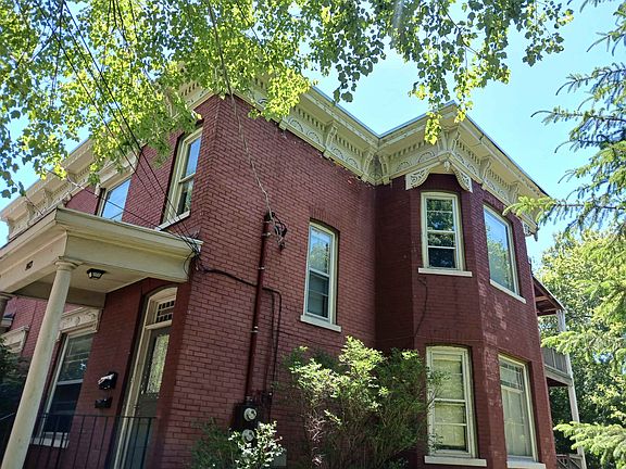 3rd image of 1413 Charles St