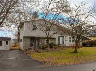 8 Bleezarde Ter, Ravena, NY 12143