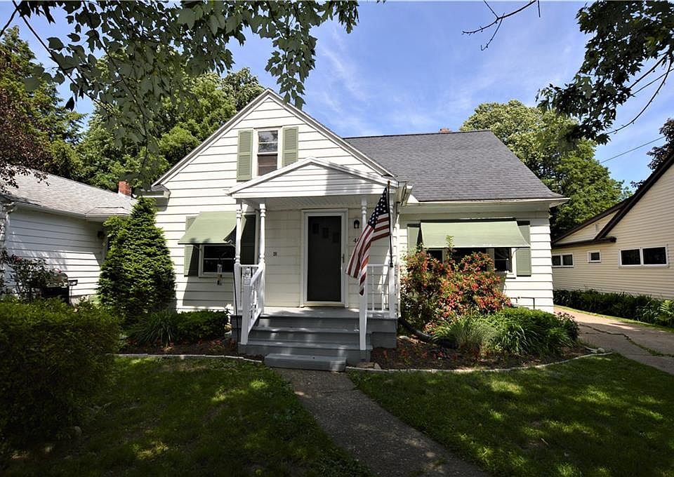 1st image of 40 N Mill St