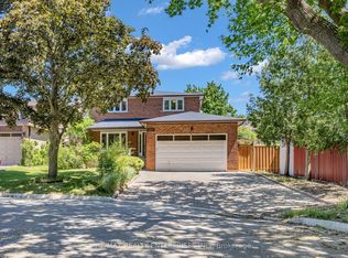2477 Catherine Jean Ln, Mississauga, ON L5A 4B1