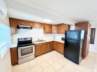 2055 Doud St #B, Sarasota, FL 34231
