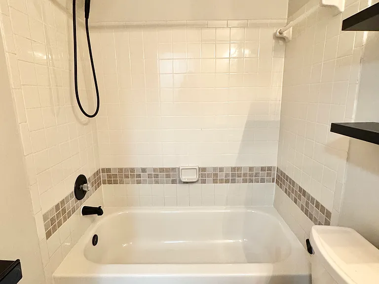 446 Palmspring Dr #C — Photo 12