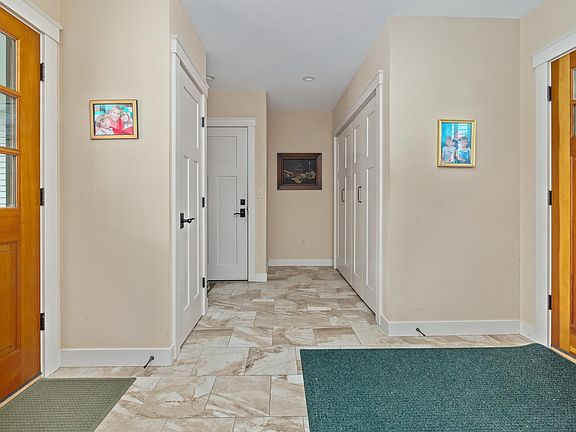 3rd image of 11 Dunsinane Drive