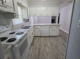 112 Chloe Dr, Fayetteville, NC 28301