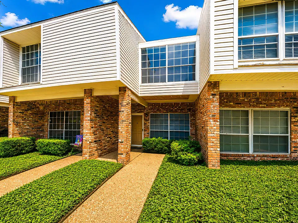 12921 Abrams Rd
