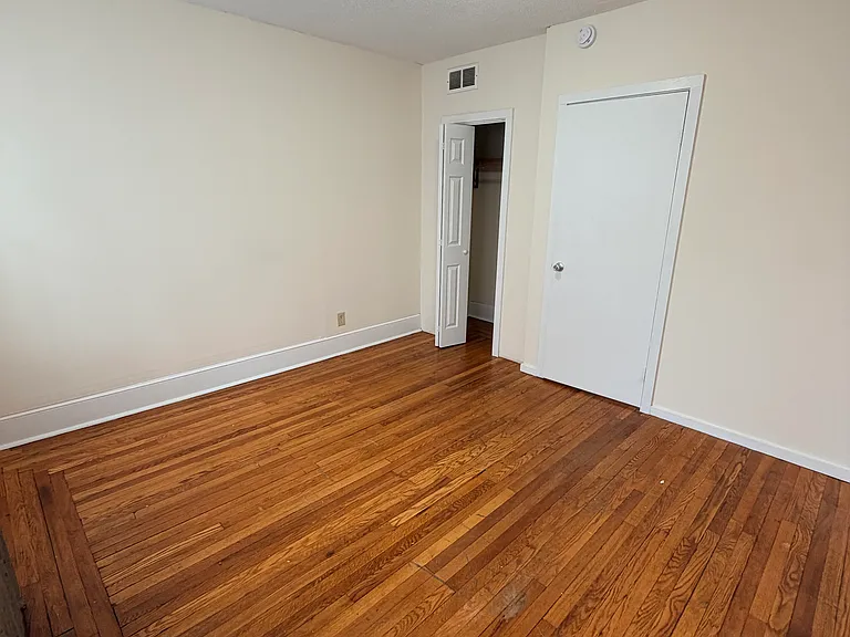 295 Norton St #B8 — Photo 7