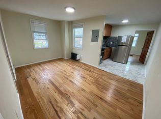 8784 146th St, Jamaica, NY 11435