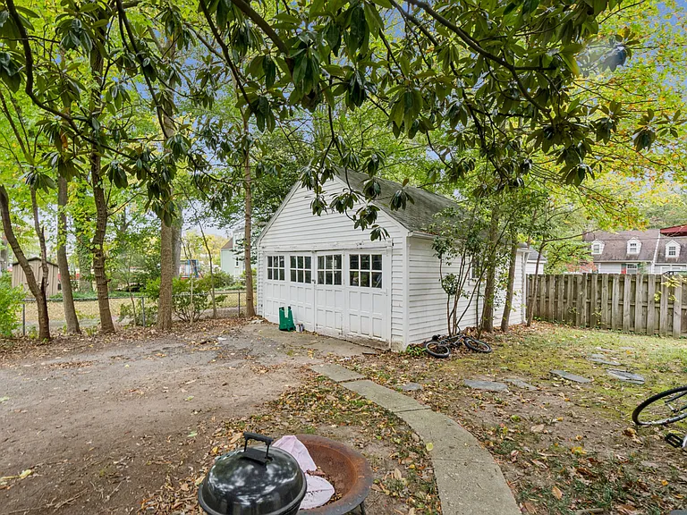 7003 Dartmouth Ave — Photo 8