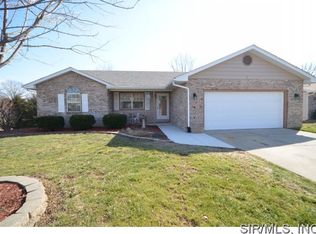 3 Greenridge Hls W, Collinsville, IL 62234