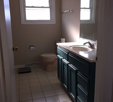 5th image of 342 Skokie Ct