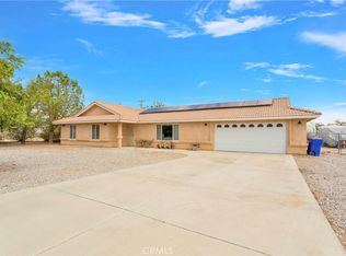 21394 Wren St, Apple Valley, CA 92308