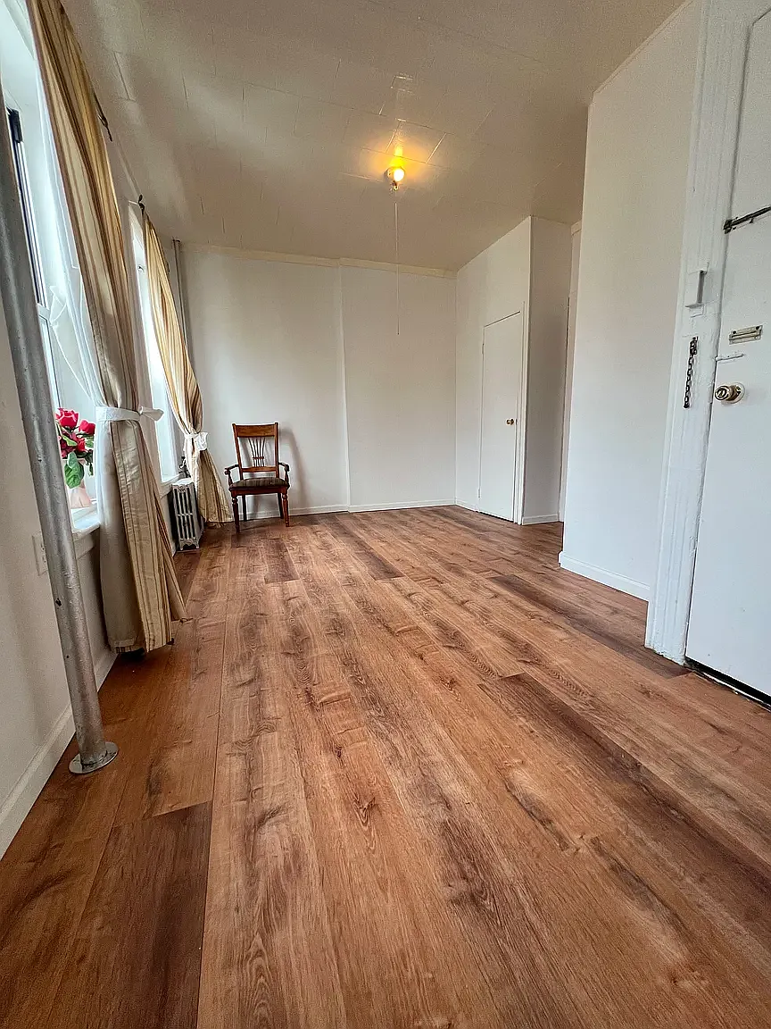18-36 26th Avenue — Photo 3