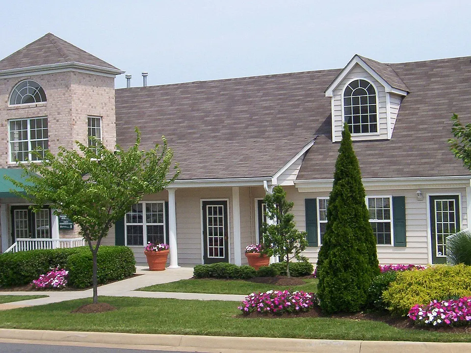 Summerland Heights Apartments