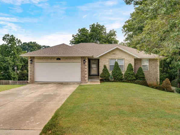 960 S Timbercreek Avenue, Springfield, MO 65802