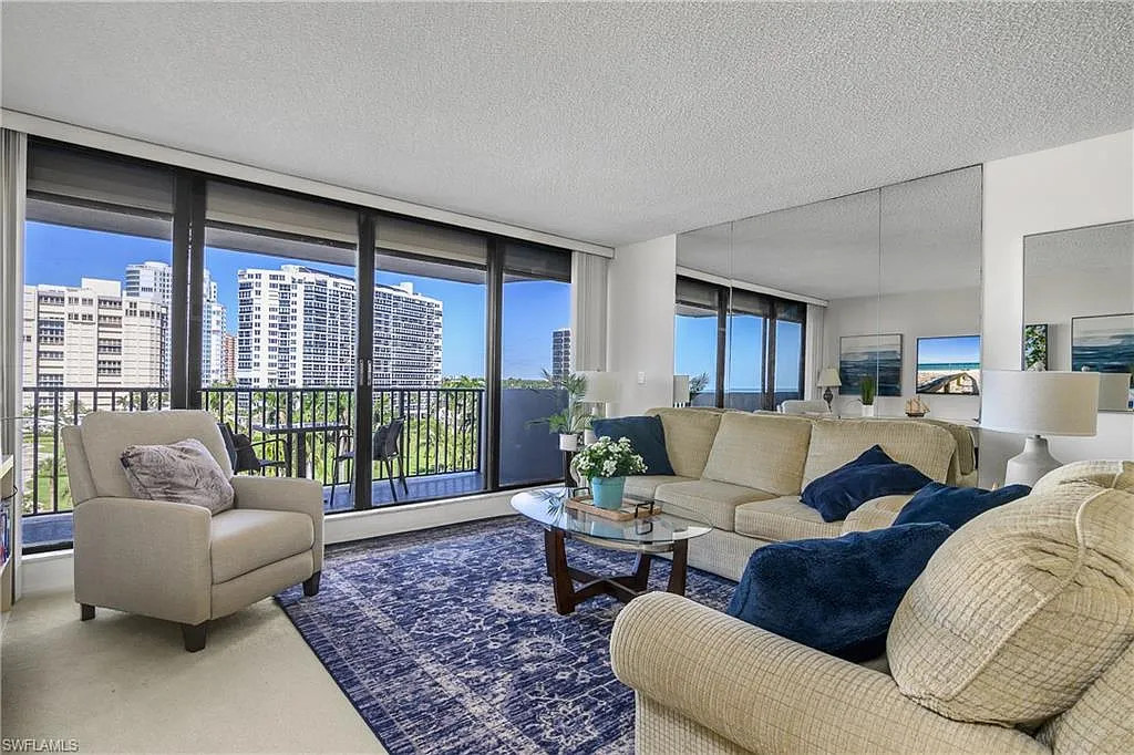 2 bed, 2.0 bath, 1267 sqft, $12,000 — Photo 3