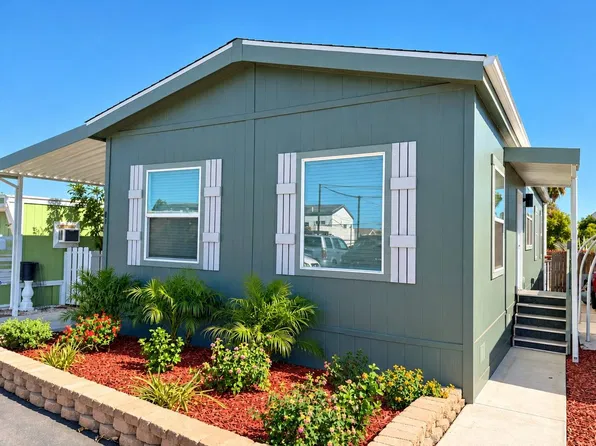 541 W 15th Ave Space 65, Escondido, CA 92025