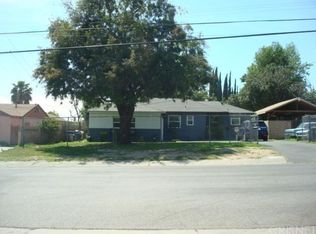11533 Gladstone Ave, Sylmar, CA 91342