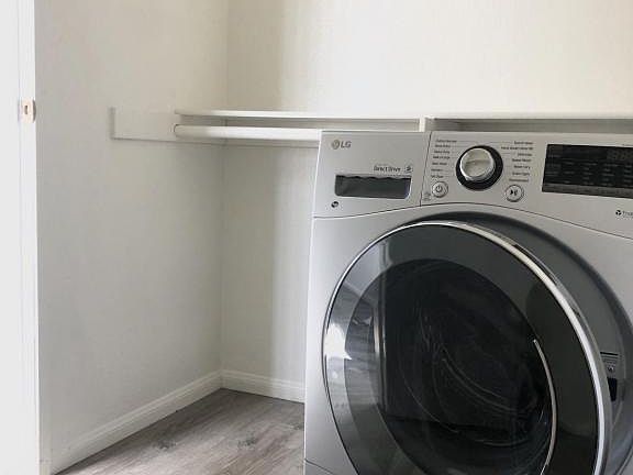 2nd image of 3760 3rd Ave APT 6