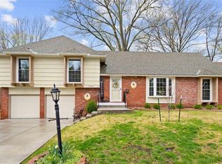 9624 Dearborn Dr, Overland Park, KS 66207