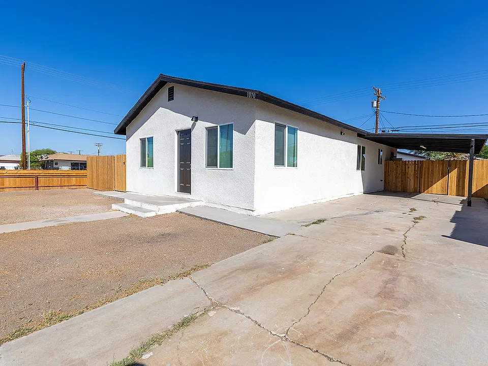 1070 W Euclid Ave