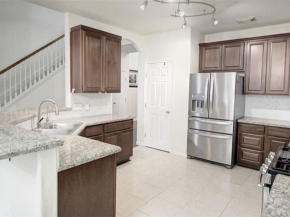 4th image of 13623 Anderson Woods Dr