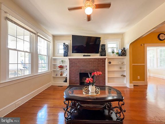 5th image of 3606 Patterson Ave