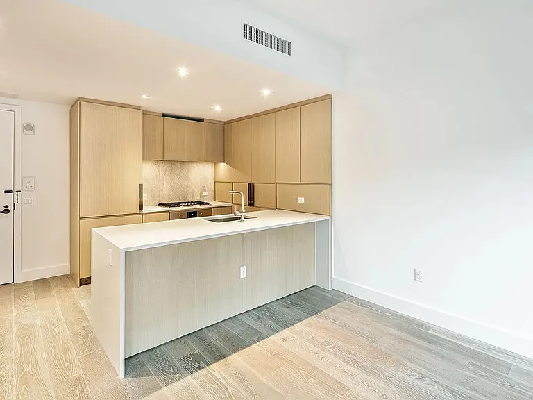 10 Nevins St #5F — Photo 3