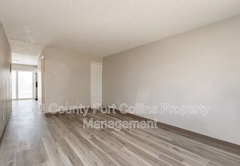 3542 Butternut Dr #A — Photo 2