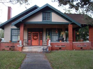 200 Hanover St, Edna, TX 77957