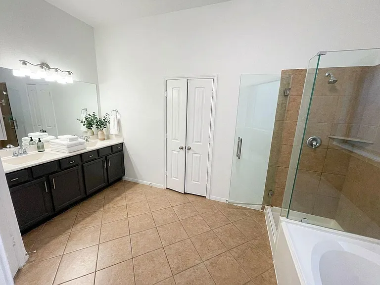 129 Autumn Forest Ln — Photo 9