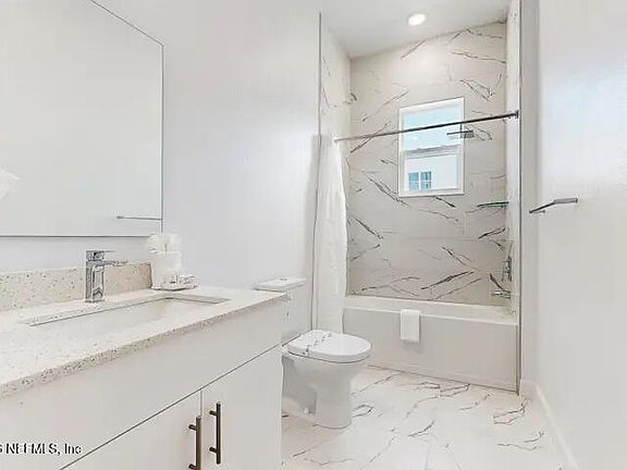 5th image of 387 FAMAGUSTA Drive