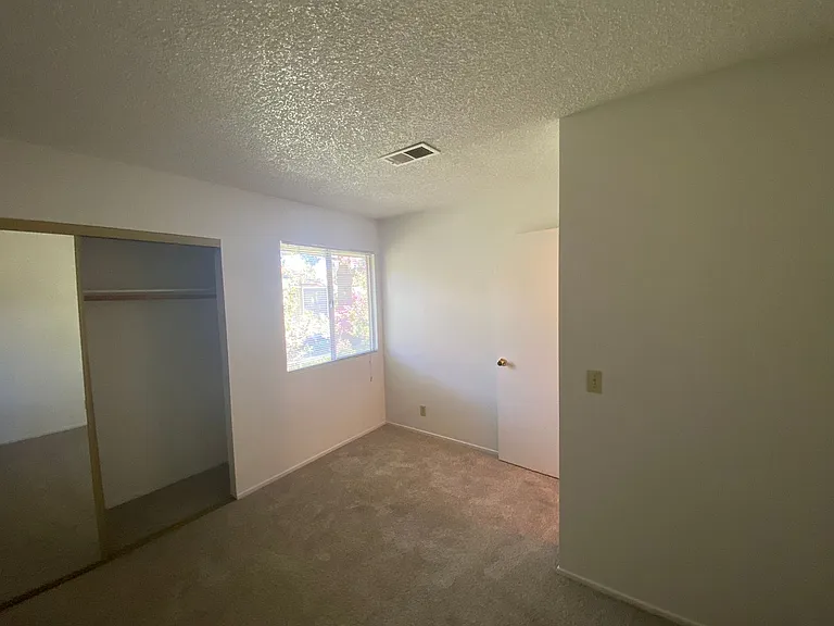 313 Eldridge Ave — Photo 11