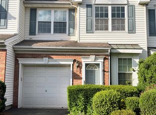 118 Cambridge Dr, Nutley, NJ 07110