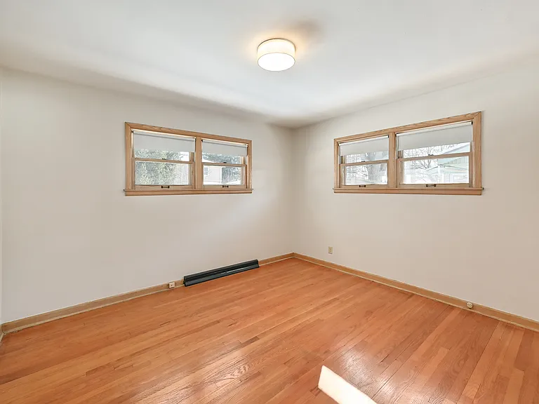1552 N 117th St — Photo 24