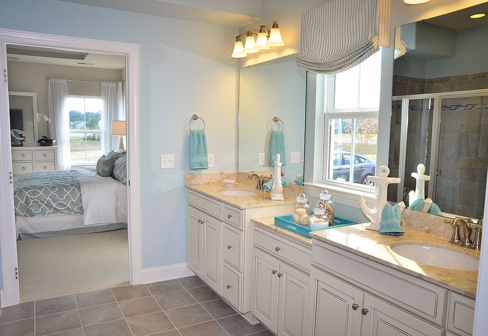 2nd image of 377 Hyde Park Pl