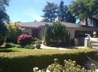 2833 W Viewmont Way W, Seattle, WA 98199