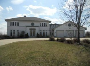 1860 Winchester Ct, Oswego, IL