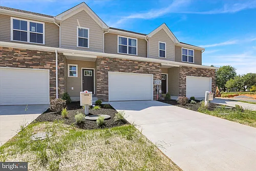 203 Lucille Way #20 Photo 1 203 Lucille Way #20 Photo 1