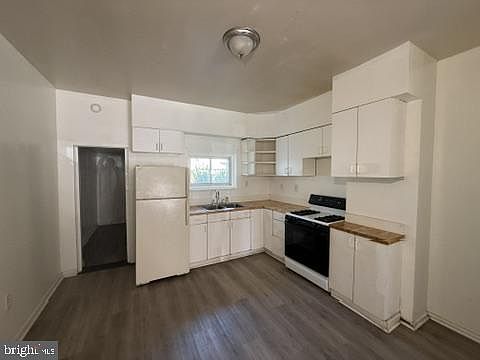 4th image of 3236 Leverton Ave