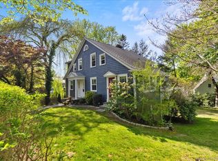 203 Ridgewood Ave, Hamden, CT 06517