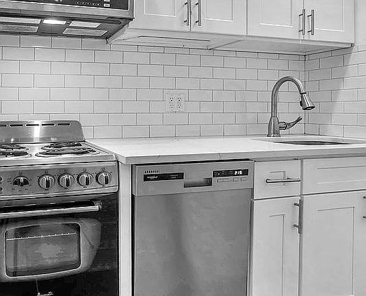 4th image of 121 W 72nd St APT 16D